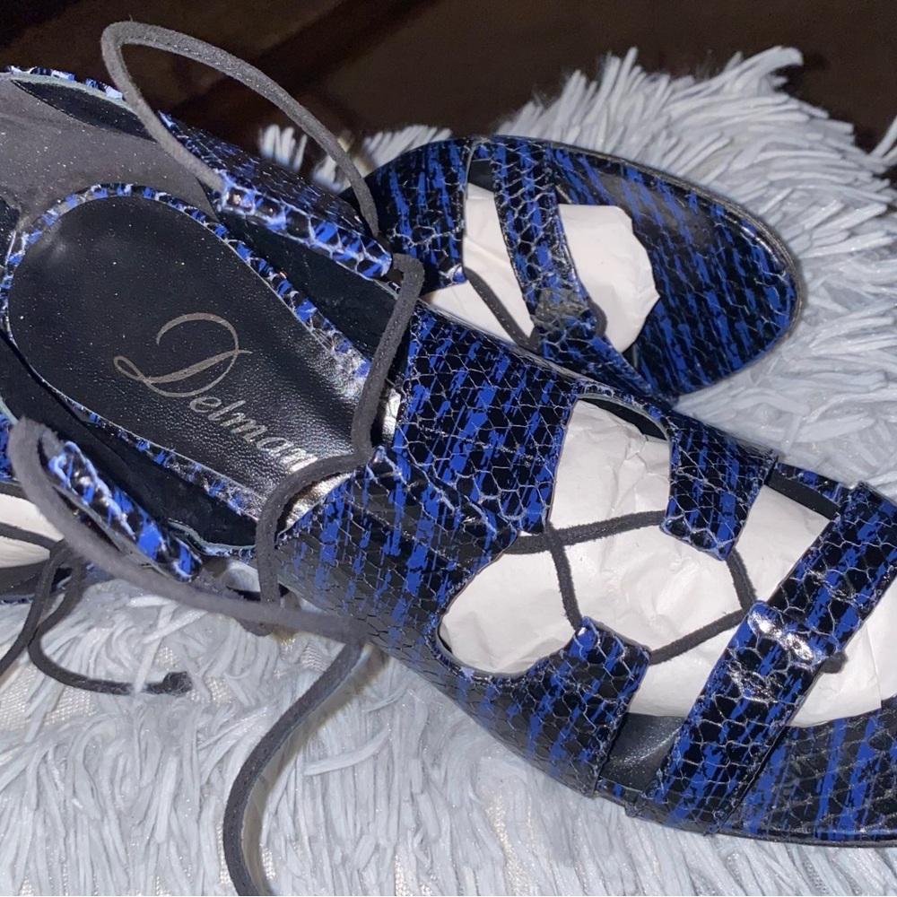 Designer’s Shoes - Picture 3 of 5